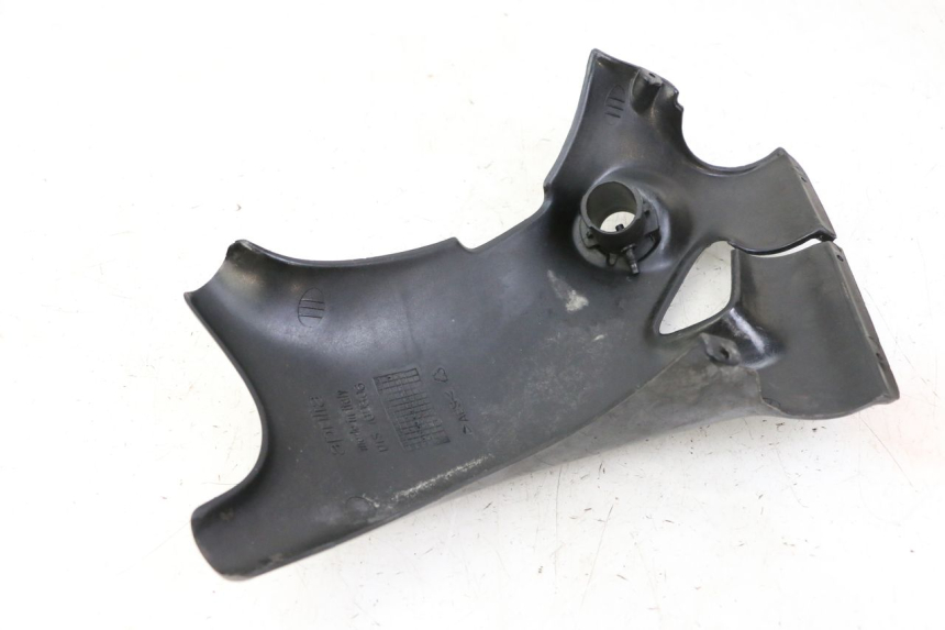 photo de CACHE CHASSIS LATERAL GAUCHE APRILIA CLASSIC 125 (1995 - 2001)