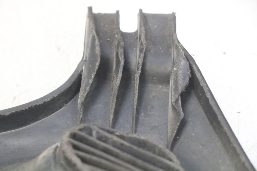 photo de CACHE CHASSIS LATERAL GAUCHE SUZUKI SV S 650 (1999 - 2002)