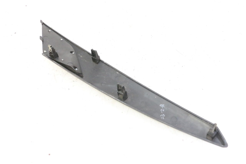 photo de CACHE CHASSIS LATERAL GAUCHE APRILIA SXR 50 (2021 - 2023)