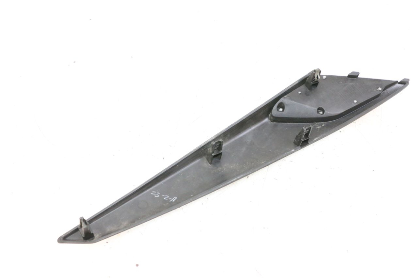 photo de CACHE CHASSIS LATERAL GAUCHE APRILIA SXR 50 (2021 - 2023)