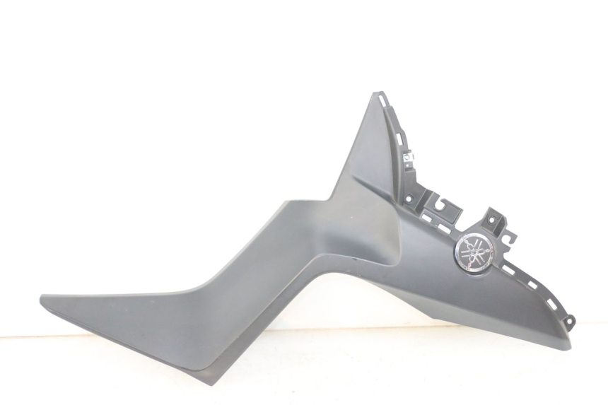 photo de CACHE CHASSIS LATERAL GAUCHE YAMAHA XMAX X-MAX ABS 125 (2017 - 2020)