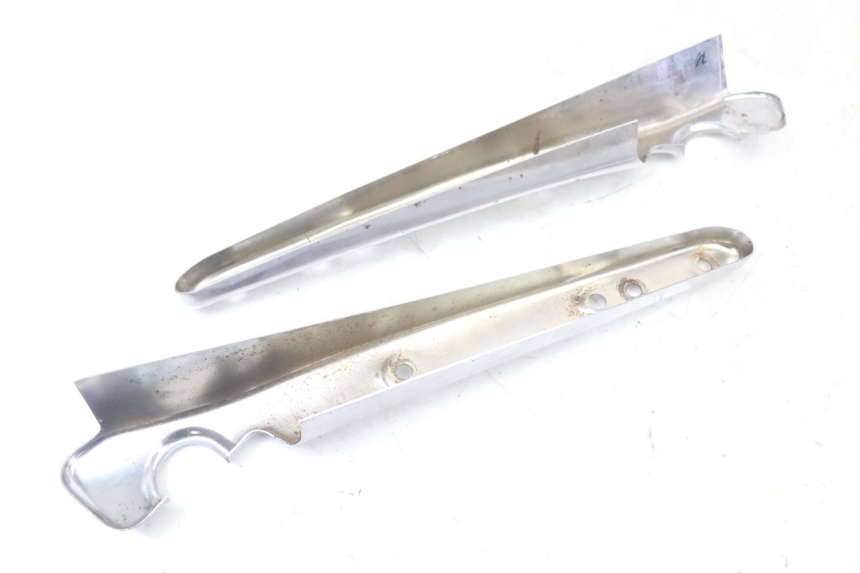 photo de CACHE CHASSIS LATERAL HARLEY DAVIDSON SPORTSTER XL CUSTOM 883 (1999 - 2006)