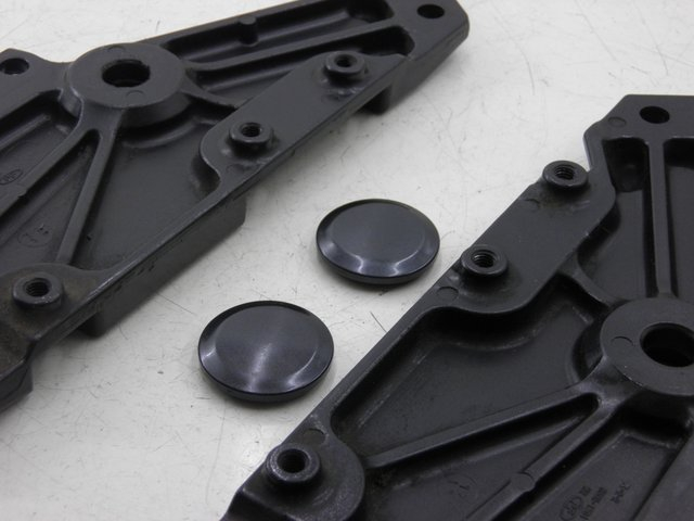 photo de CACHE CHASSIS LATERAL KAWASAKI ZEPHYR 550 (1991 - 1998) - Détail de la pièce