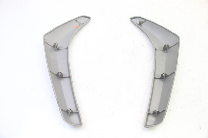 photo de CACHE CHASSIS LATERAL PIAGGIO LIBERTY 4T 50 (2009 - 2015)