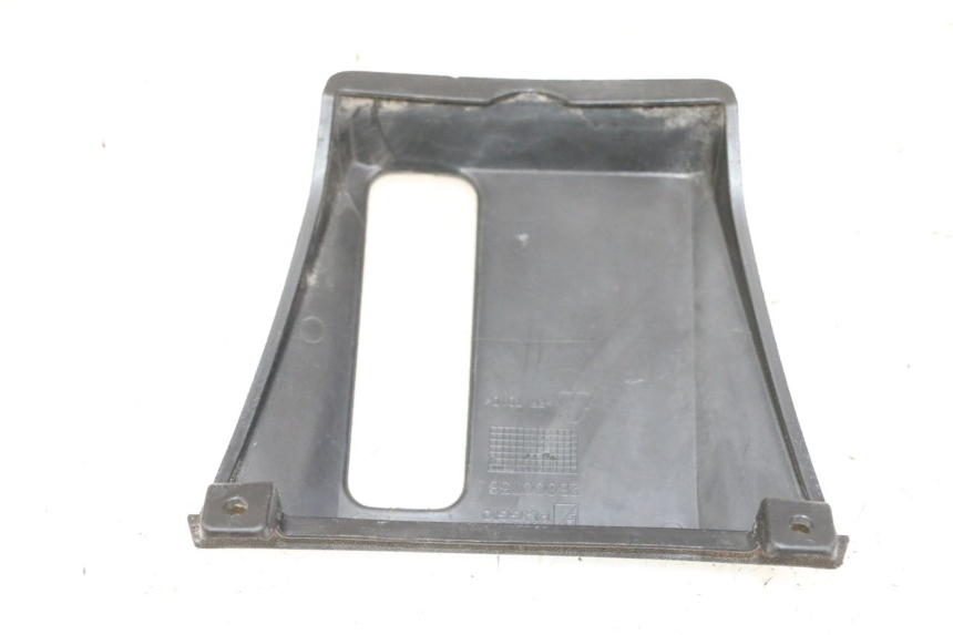 photo de CACHE CHASSIS LATERAL PIAGGIO MP3 500 (2014 - 2016)