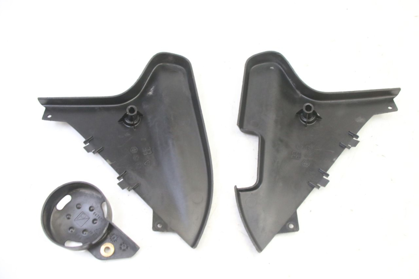 photo de CACHE CHASSIS LATERAL GILERA NEXUS 125 (2009 - 2013)