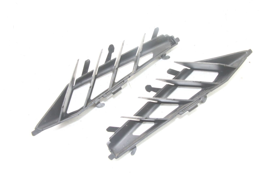photo de CACHE CHASSIS LATERAL PEUGEOT SPEEDFIGHT 3 LC 2T 50 (2009 - 2015)