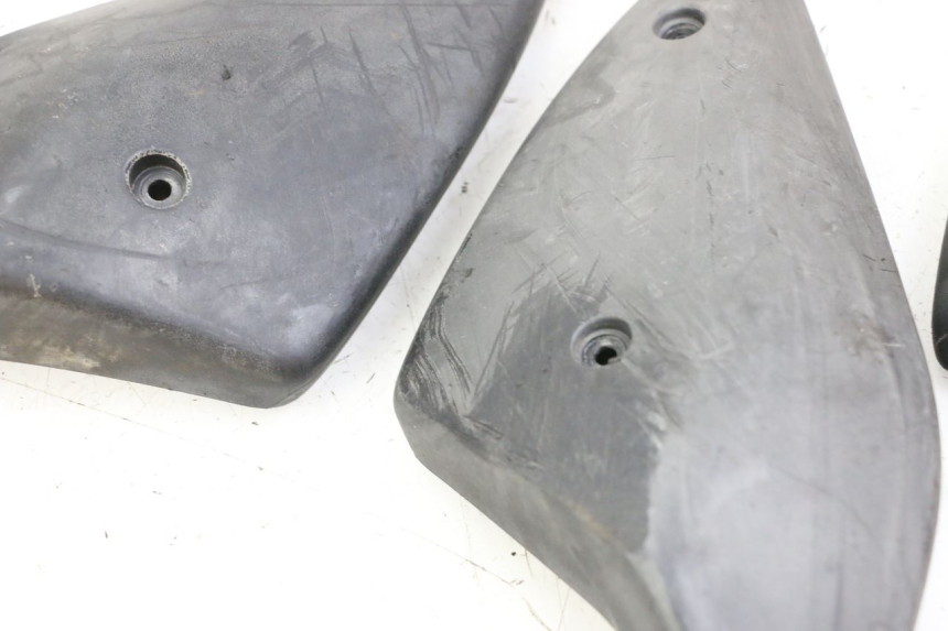 photo de CACHE CHASSIS LATERAL PEUGEOT TKR TREKKER FURIOUS 50 (2005 - 2014)