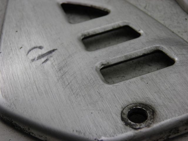 photo de CACHE CHASSIS LATERAL SUZUKI SV S 650 (1999 - 2002)