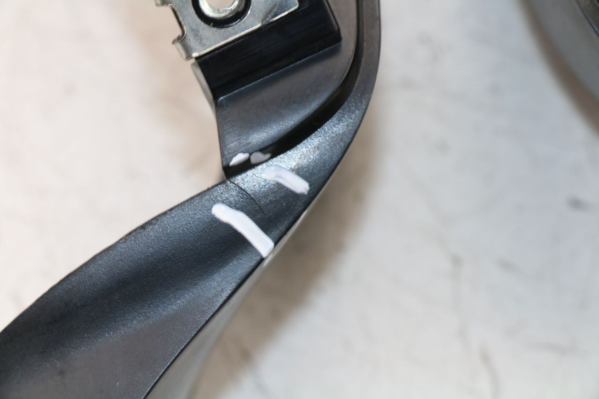 photo de CACHE CHASSIS LATERAL DAELIM VJ ROADWIN FI 125 (2008 - 2017)