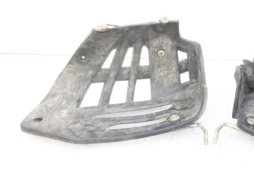 photo de CACHE CHASSIS LATERAL YAMAHA YFM R RAPTOR 250 (2008 - 2014)