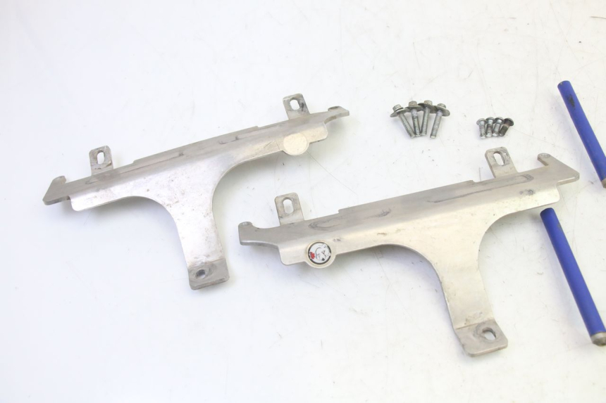 photo de CACHE CHASSIS LATERAL YAMAHA YZ-F YZF 250 (2014 - 2018)