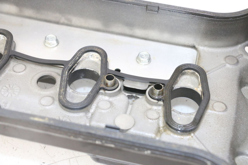 photo de CACHE CULBUTEUR HONDA CB R 1000 (2018 - 2023)