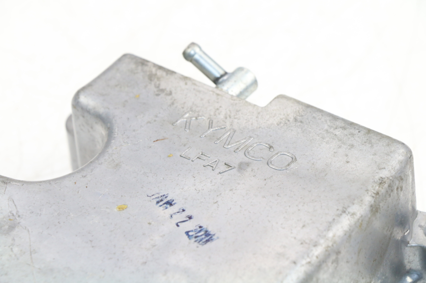 photo de CACHE CULBUTEUR KYMCO DINK STREET ABS 125 (2011 - 2018)