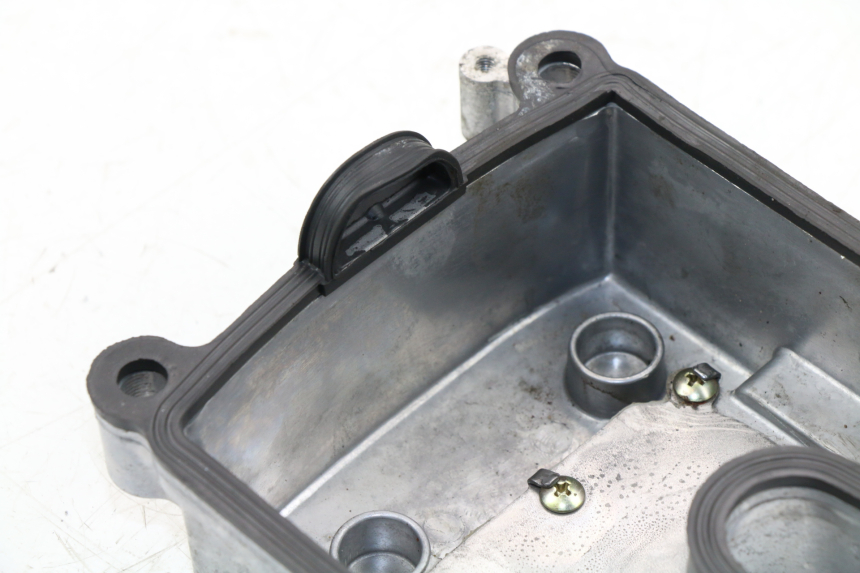 photo de CACHE CULBUTEUR KYMCO DINK STREET ABS 125 (2011 - 2018)