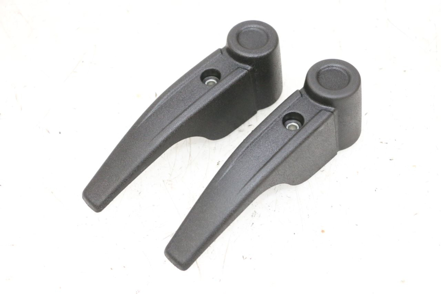 photo de CACHE FOURCHE PIAGGIO MP3 HPE 300 (2019 - 2026) - Vue principale