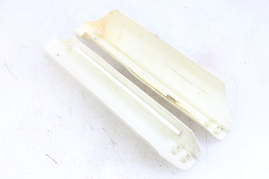 photo de CACHE FOURCHE HYOSUNG XRX 125 (2000 - 2008)