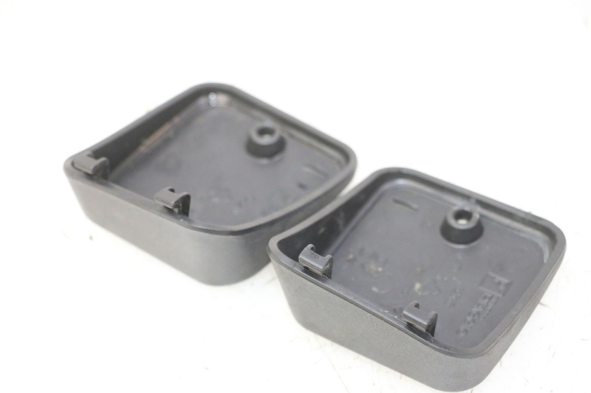 photo de CACHE MAITRE CYLINDRE PIAGGIO MP3 RL 250 (2007 - 2010)