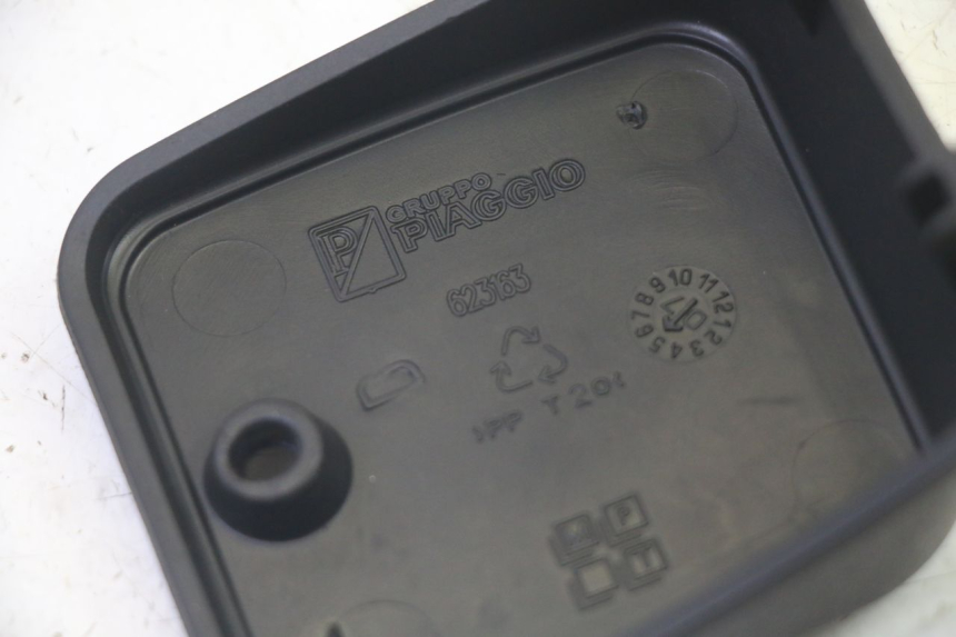 photo de CACHE MAITRE CYLINDRE PIAGGIO MP3 125 (2006 - 2014)