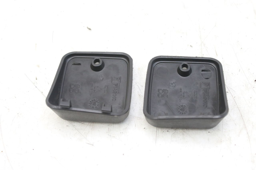 photo de CACHE MAITRE CYLINDRE PIAGGIO MP3 RL 250 (2007 - 2010)