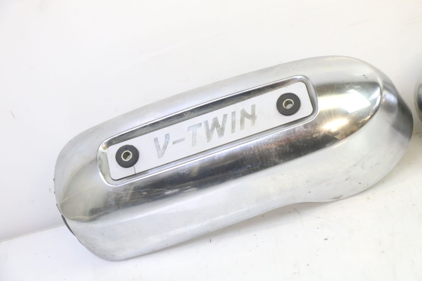 photo de CACHE MOTEUR HYOSUNG GV AQUILA 125 (2000 - 2004)