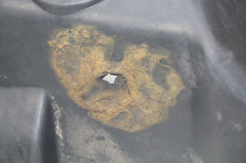 photo de CACHE MOTEUR PEUGEOT KISBEE 2T 50 (2010 - 2017)