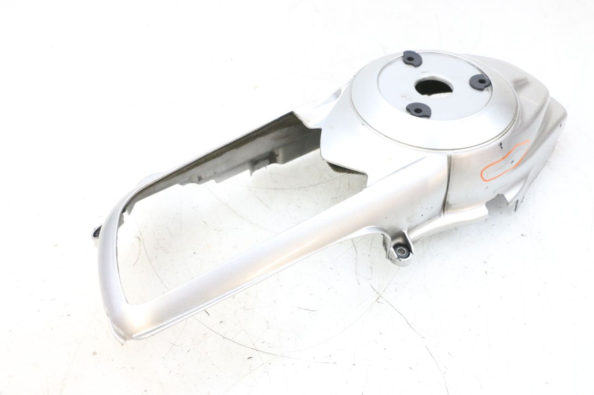 photo de CACHE MOTEUR PIAGGIO VESPA GTS SUPER IE 125 (2009 - 2016) - Points de fixation