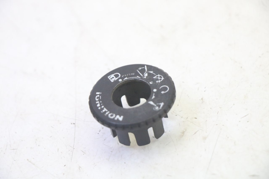 photo de CACHE NEIMAN QUADRO 4 4D 350 (2015 - 2018)