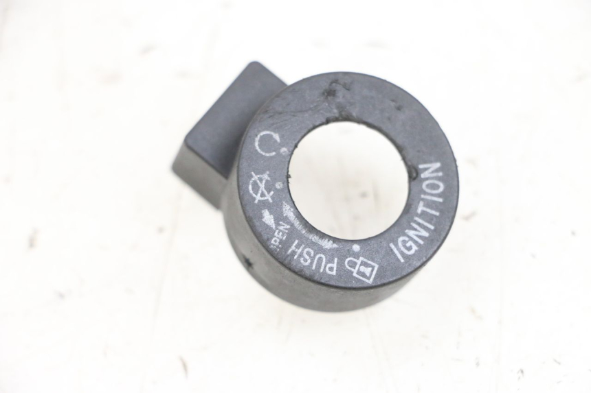 photo de CACHE NEIMAN PEUGEOT KISBEE 4T 50 (2010 - 2017)