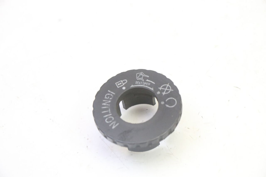 photo de CACHE NEIMAN PEUGEOT TWEET 4T 50 (2018 - 2020)