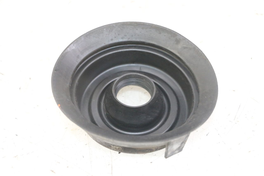 photo de CACHE POUSSIERE PHARE YAMAHA XMAX X-MAX 125 (2006 - 2009)