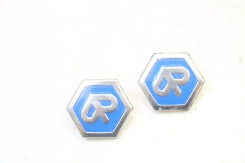 photo de CACHE ROUE PIAGGIO MP3 HPE 310 (2024 - 2025)