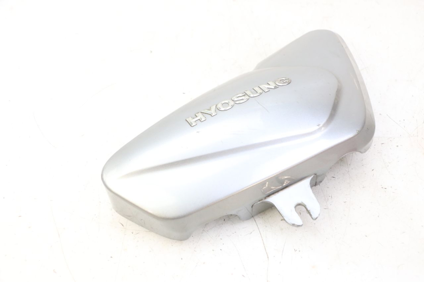 photo de Cache sous selle droit HYOSUNG GV AQUILA 125 (2000 - 2004)