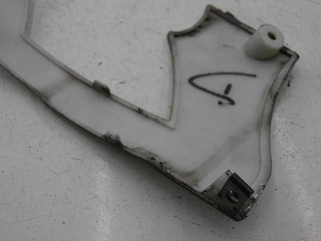 photo de CACHE SOUS SELLE DROIT BENZHOU YY50QT31 VINTAGE 50 (2009 - 2012) - Détail de la pièce