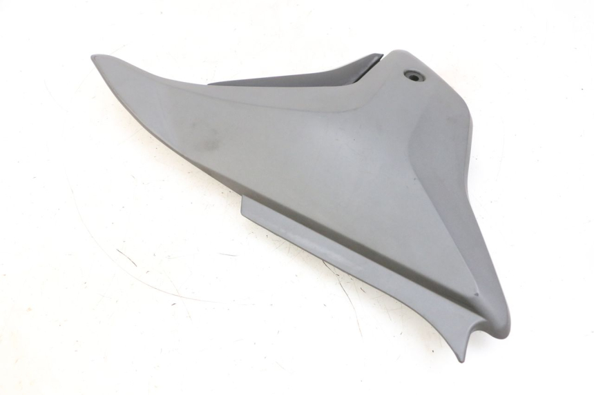 photo de CACHE SOUS SELLE DROIT KSR CODE 125 (2018 - 2020) - Zoom état d’usage