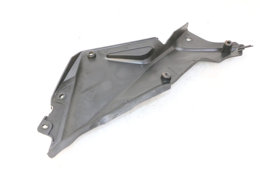 photo de CACHE SOUS SELLE DROIT STAHO FH 50 (2018 - 2019)