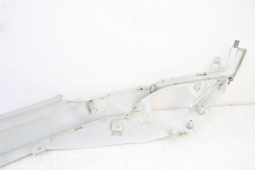 photo de CACHE SOUS SELLE DROIT SYM FIDDLE 3 III 125 (2014 - 2020)