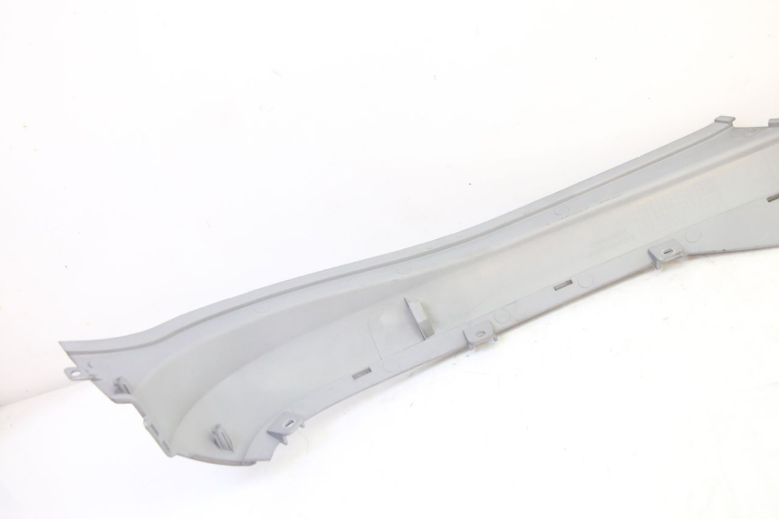 photo de CACHE SOUS SELLE DROIT SYM FIDDLE 3 III 125 (2014 - 2020) - Vue d’ensemble