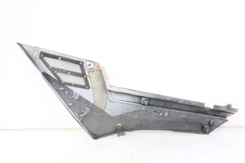 photo de CACHE SOUS SELLE DROIT YAMAHA FJ 36Y 1100 (1984 - 1985)