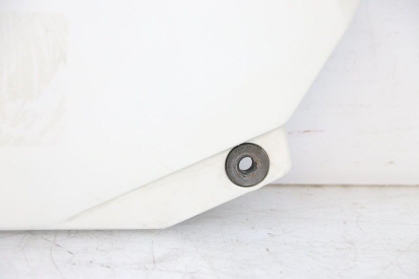 photo de CACHE SOUS SELLE DROIT KAWASAKI GPX R WARBIRD 600 (1988 - 1993) - Pièce contrôlée