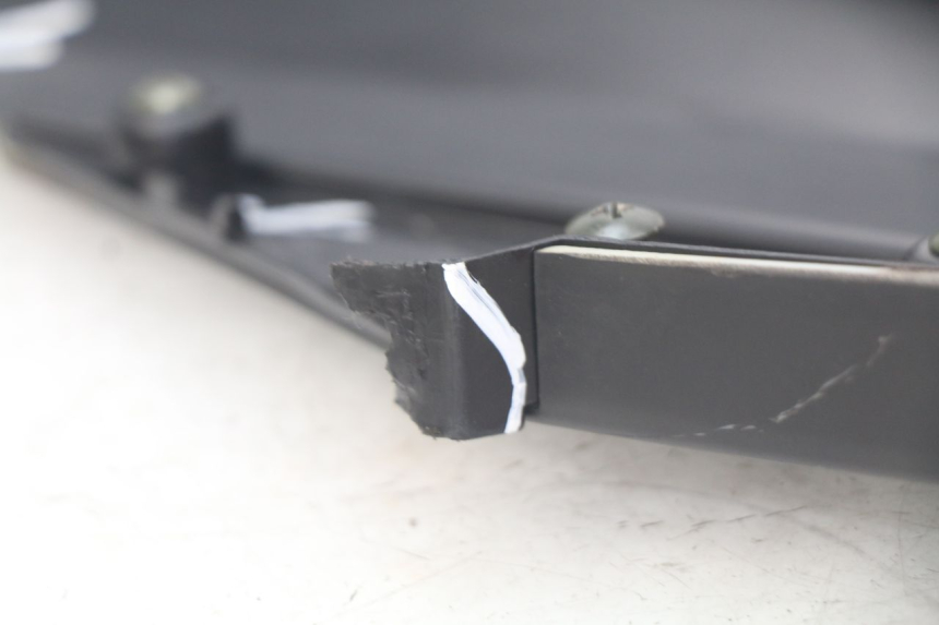 photo de CACHE SOUS SELLE DROIT TNT MOTOR GRIDO 2T 50 (2010 - 2019)