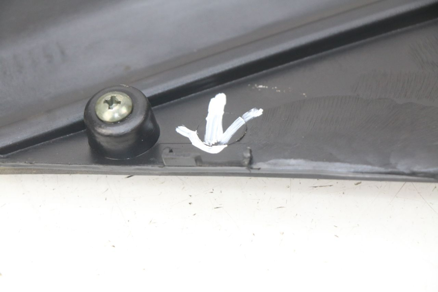 photo de CACHE SOUS SELLE DROIT TNT MOTOR GRIDO 2T 50 (2010 - 2019)