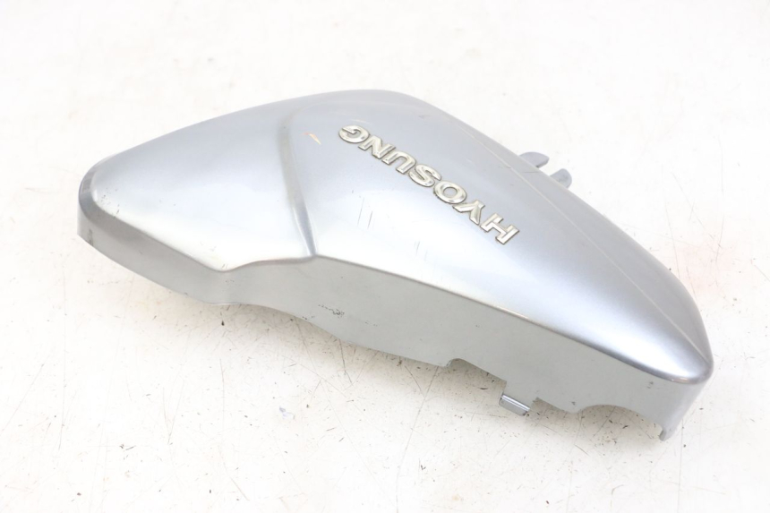 photo de Cache sous selle droit HYOSUNG GV AQUILA 125 (2000 - 2004)