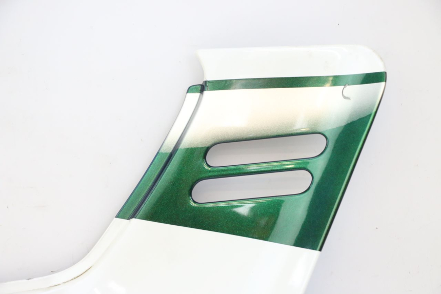 photo de CACHE SOUS SELLE DROIT HONDA CBR F 1000 (1993 - 1996)