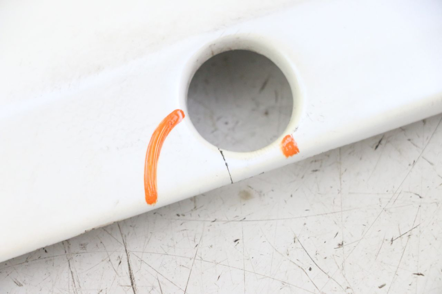 photo de CACHE SOUS SELLE DROIT HONDA CBR F 1000 (1993 - 1996)