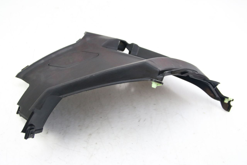 photo de CACHE SOUS SELLE DROIT PEUGEOT KISBEE 2T 50 (2018 - 2022)