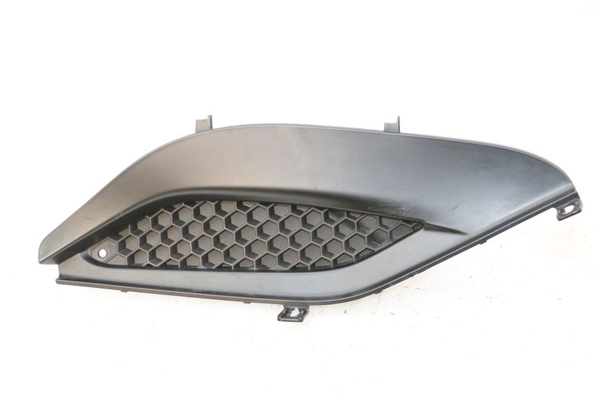 photo de CACHE SOUS SELLE DROIT PIAGGIO MP3 HPE 310 (2024 - 2025)