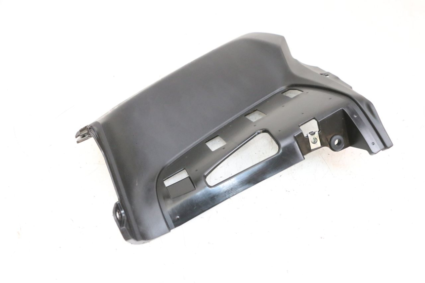 photo de CACHE SOUS SELLE DROIT YAMAHA NEO'S CORE 1 (2022 - 2026) - Détails caractéristiques