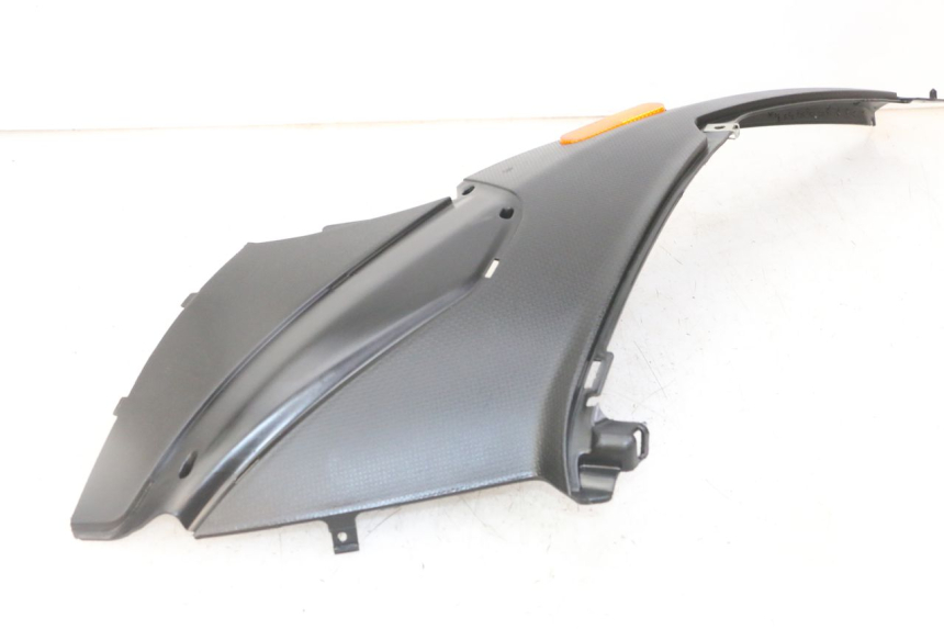 photo de CACHE SOUS SELLE DROIT PIAGGIO NRG POWER PUREJET 50 (2018 - 2021)