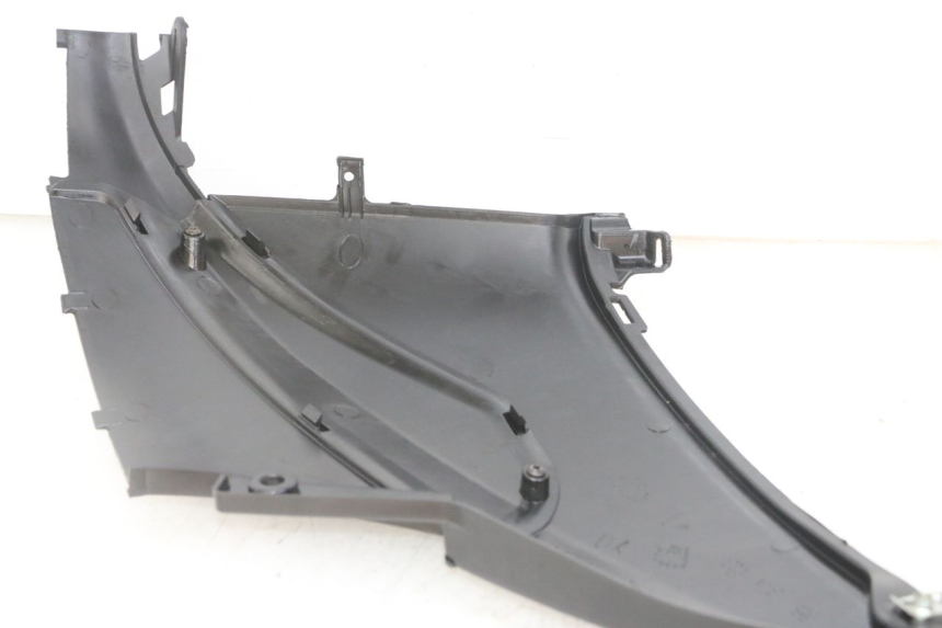 photo de CACHE SOUS SELLE DROIT PIAGGIO NRG POWER PUREJET 50 (2018 - 2021)